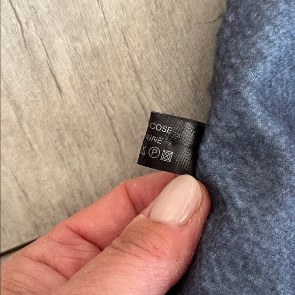 NWOT Colorful Artistic Lady Dog Wool Blend Double Sided Fabric Large Scarf - Picture 10 of 12